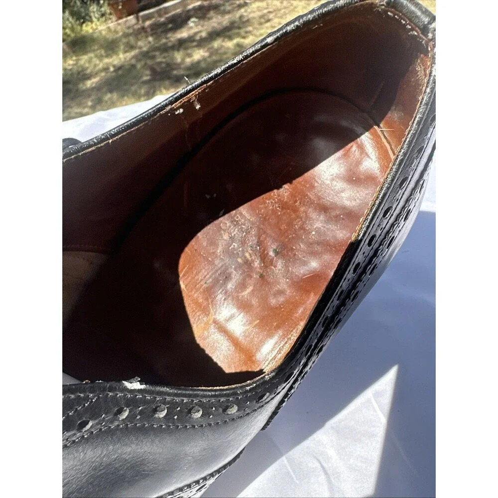 Men’s Vintage Church’s Of England Black Medallion Toe Dress Shoes 11.5 D US Fit